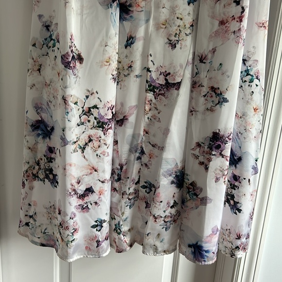 Show Me Your MuMu Princess Di Maxi Skirt Floral Bouquet - Picture 4 of 7